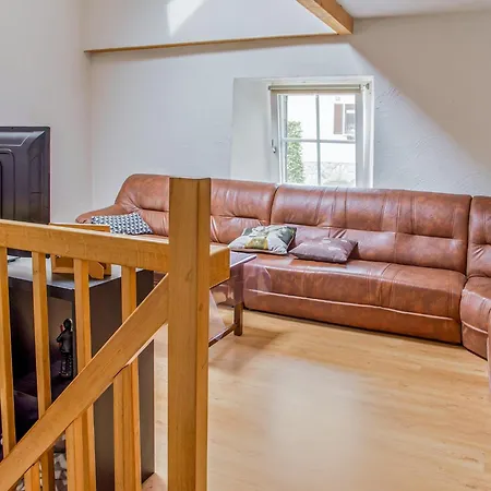 Near Ravel Cycling Paths * Heuem