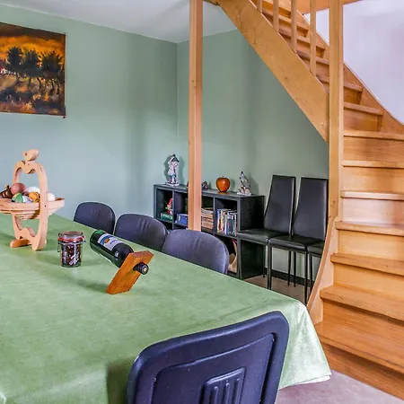 Near Ravel Cycling Paths